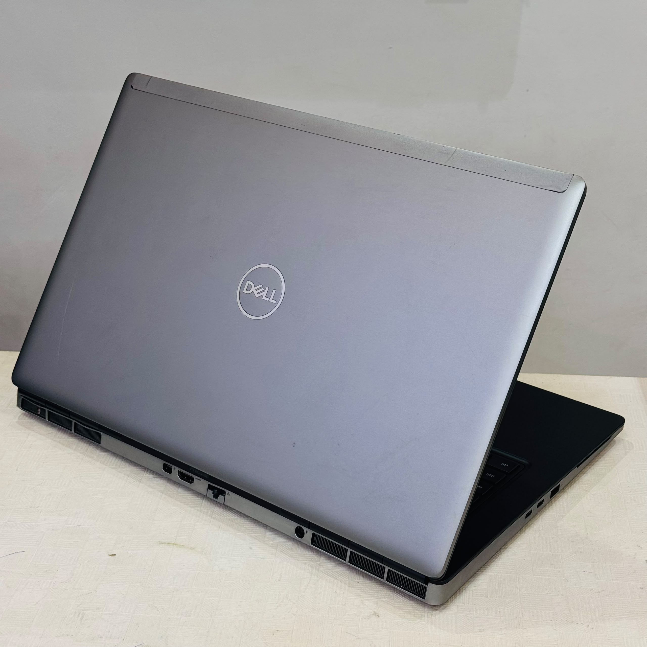 DELL PRECISION 7750 6Go dédié GDDR6 17pouce 